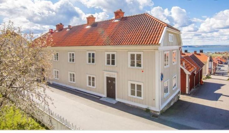 Angbaten - New Buildt Apartment In The Center Of Graenna Dış mekan fotoğraf